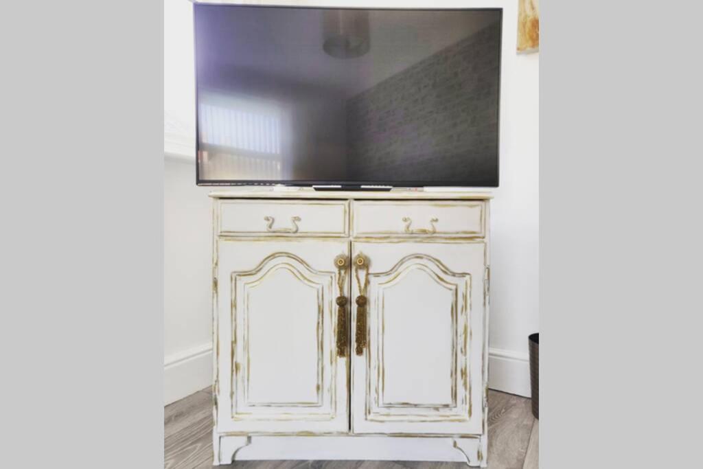New 1 Bed First Floor Flat In Central Fareham Bagian luar foto